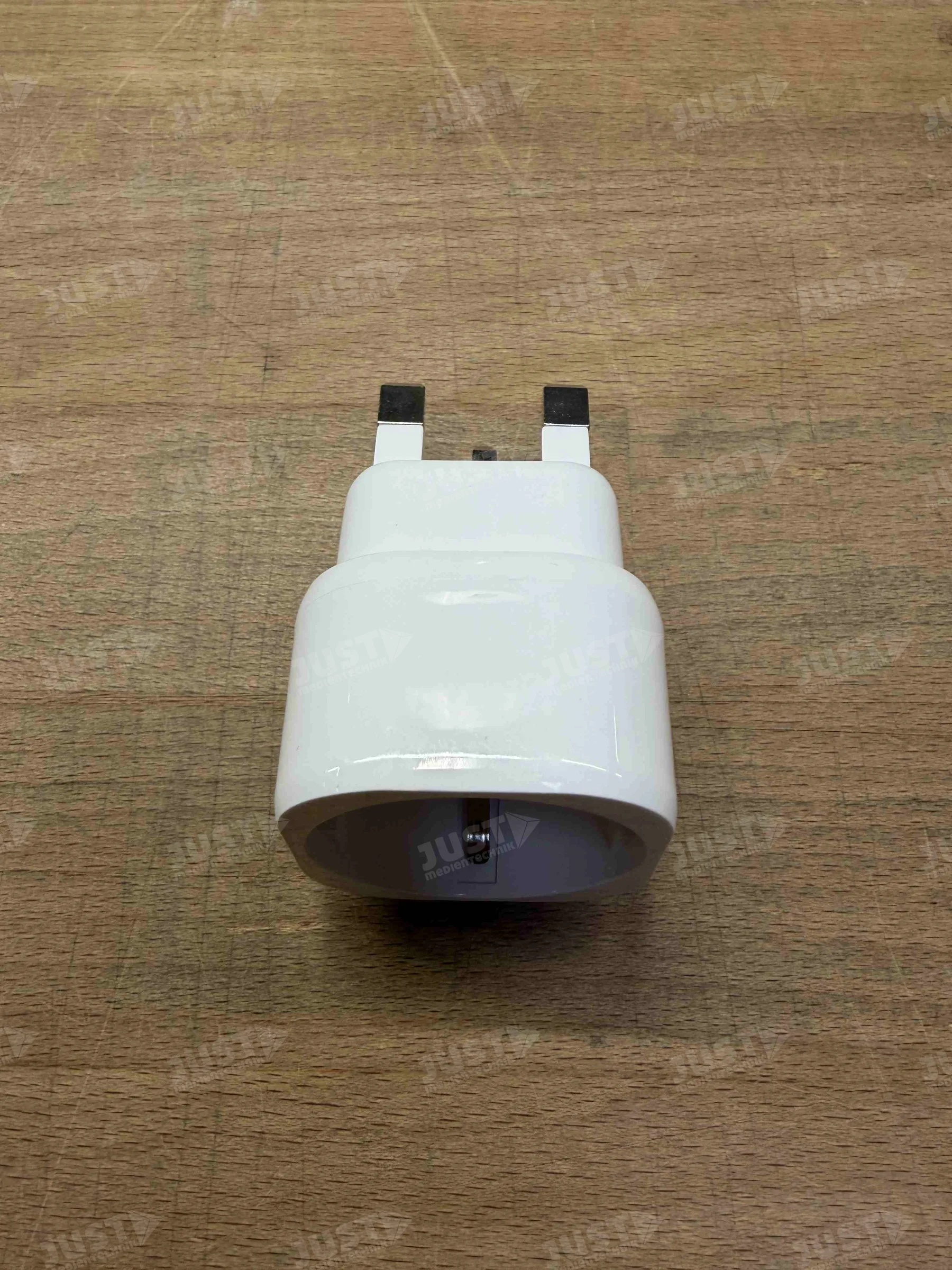 Reiseadapter Schuko auf Typ G, max 13A